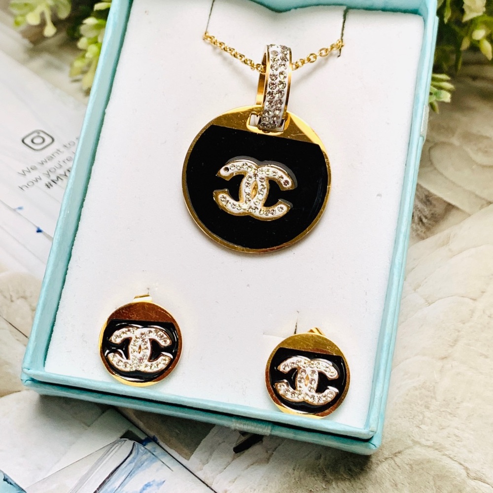 Stunning Set of Fashion Gold Plated Necklace in SS - Picture 5 of 8